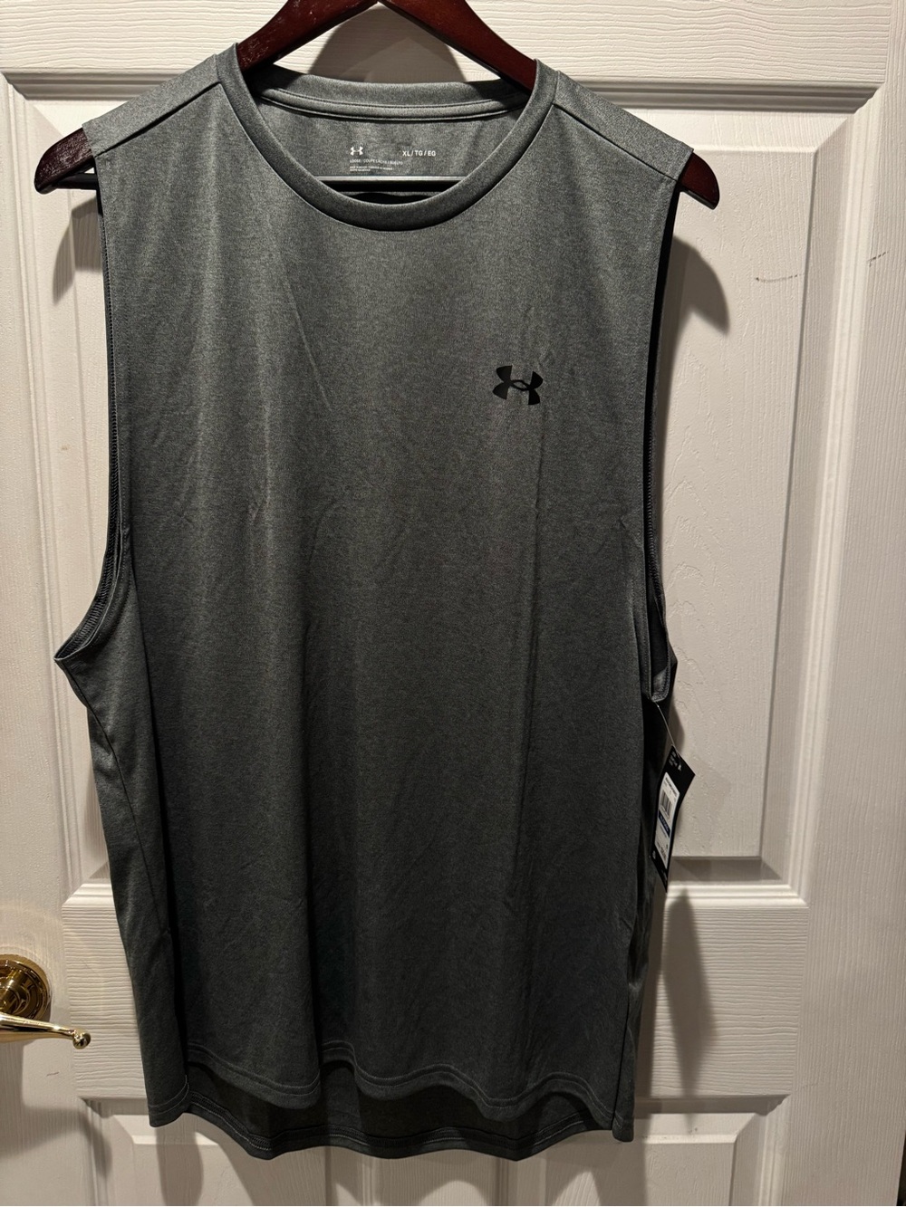 Under Armour Men's Sleeveless Athletic Top - Gray. NWT